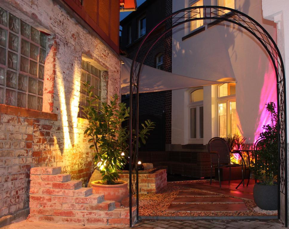 Zur Sonne "Gasthaus-Bar-Events" Poppenhausen Exterior photo